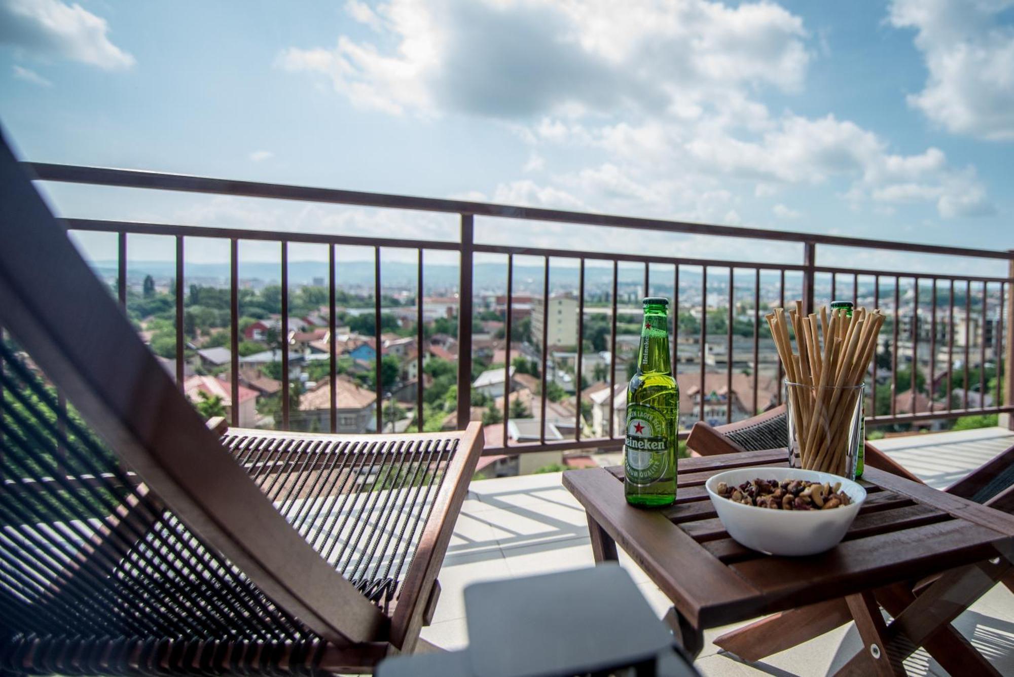 The Aviator Apartment - Jacuzzi & Panoramic View Κλουζ-Ναπόκα Εξωτερικό φωτογραφία